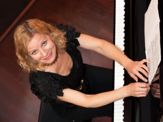 Muzikinės bendrystės kupinas pianistės Albinos Šikšniūtės pasaulis