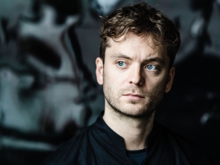 Lietuvos kameriniam orkestrui diriguos jaunasis britų talentas Jackas Sheenas