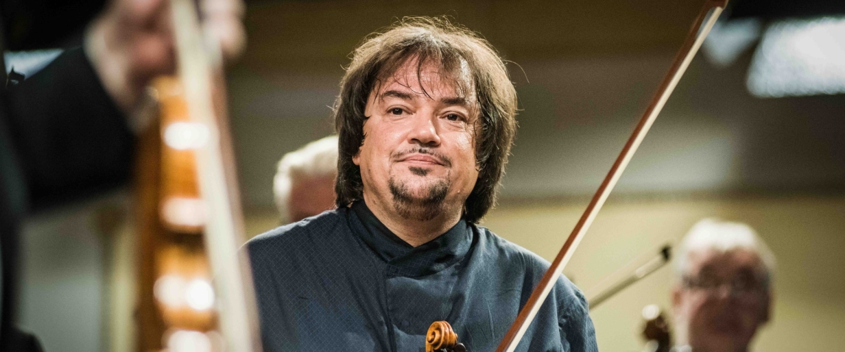 Sergej Krylov – violinist, artistic director and conductor of the LCO