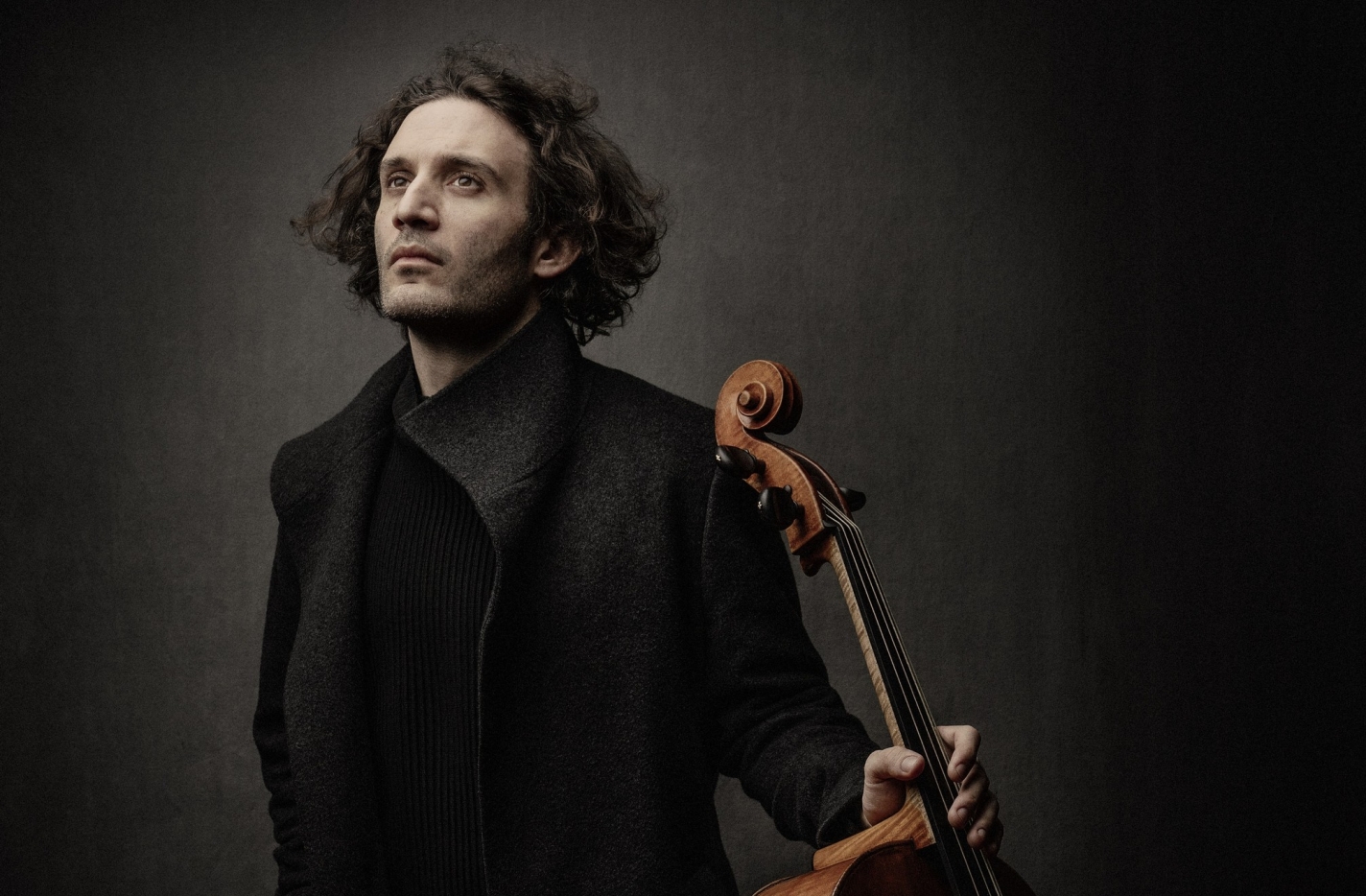 World-Renowned Cellist Nicolas Altstaedt and Choir  