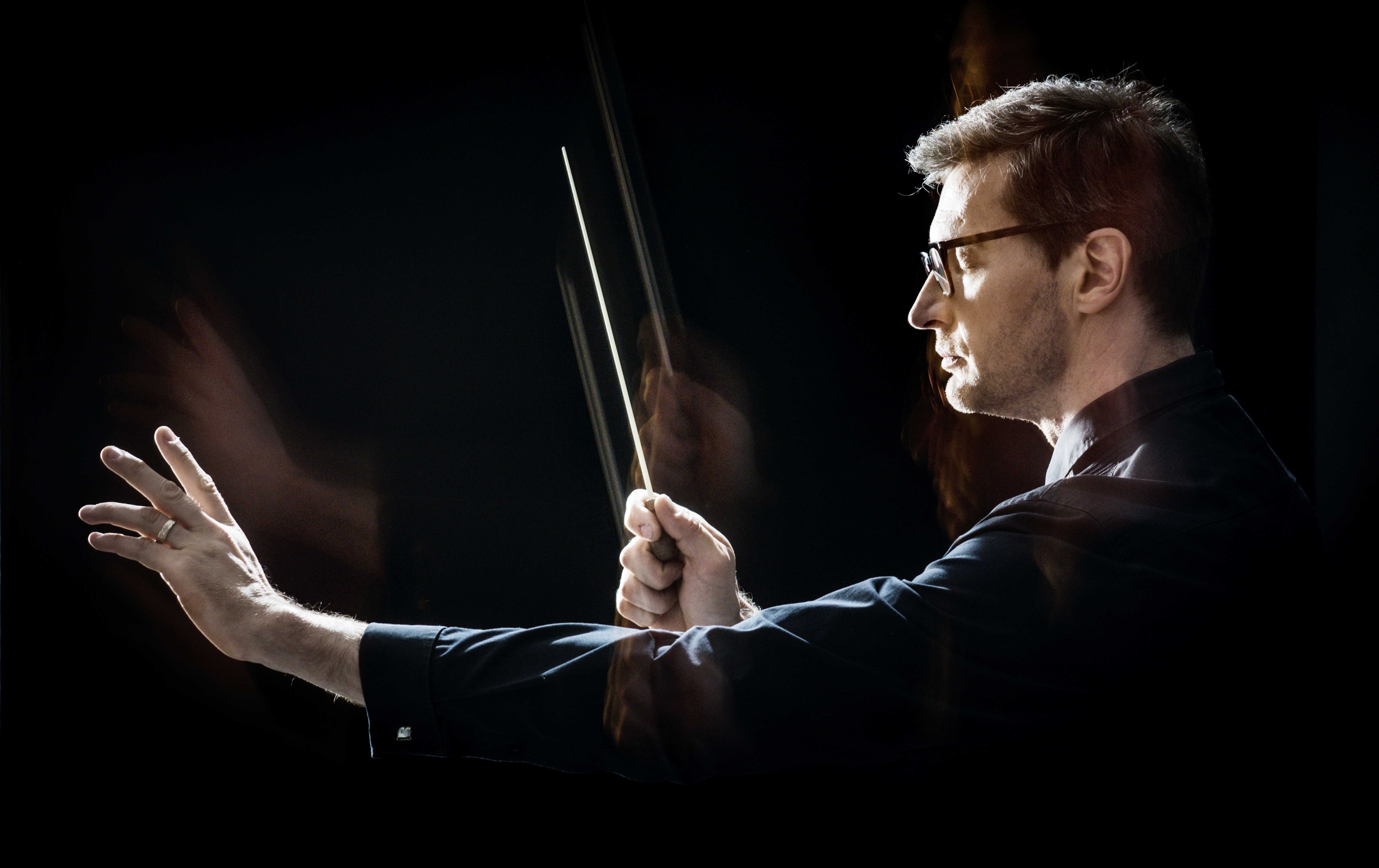 LNSO, Zbignevo Ibelhaupto, Rūtos Rikterės ir Modesto Pitrėno koncerte „Harmonijos knyga“ –...