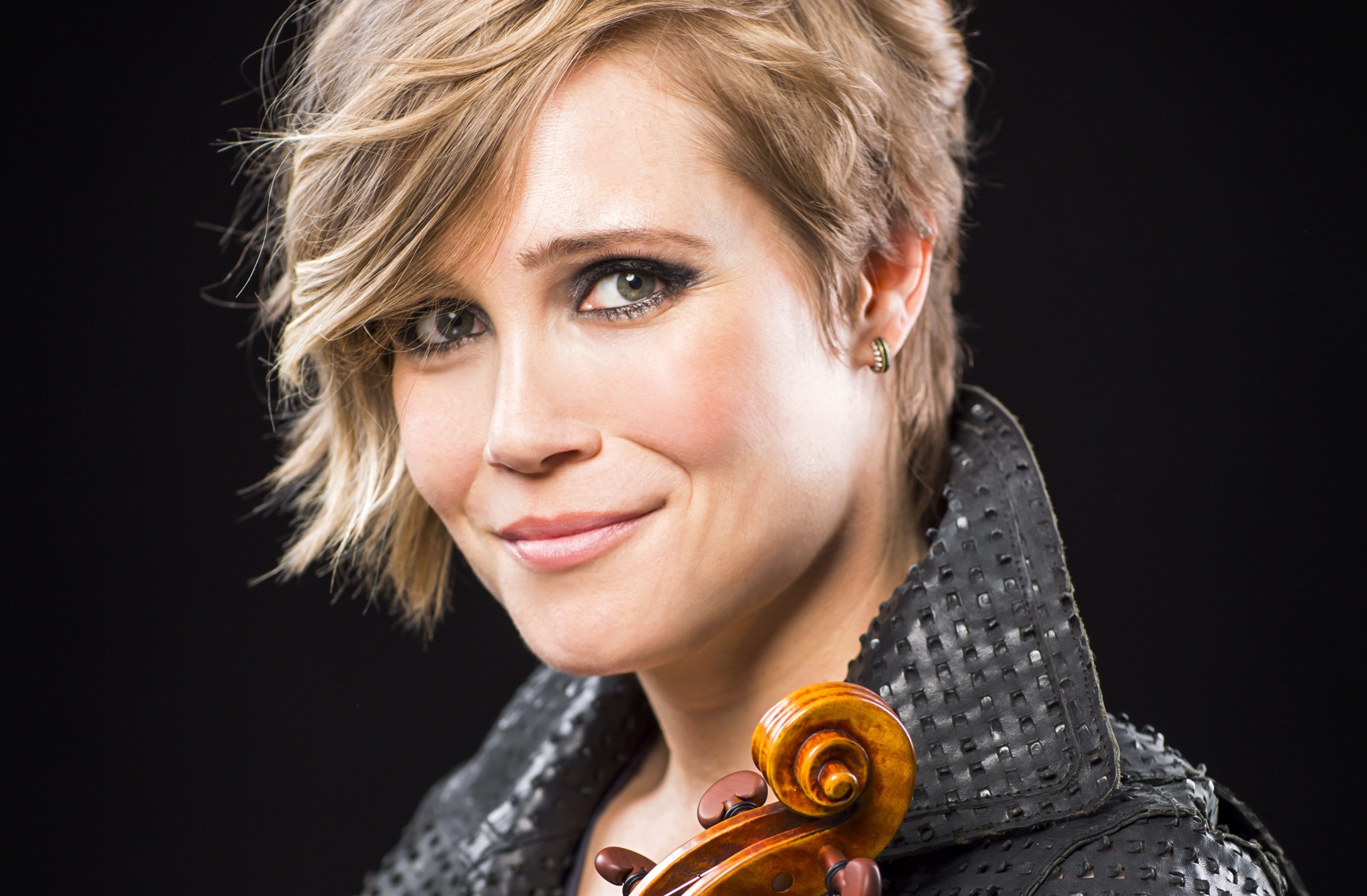 Pasaulinė smuiko žvaigždė Leila Josefowicz